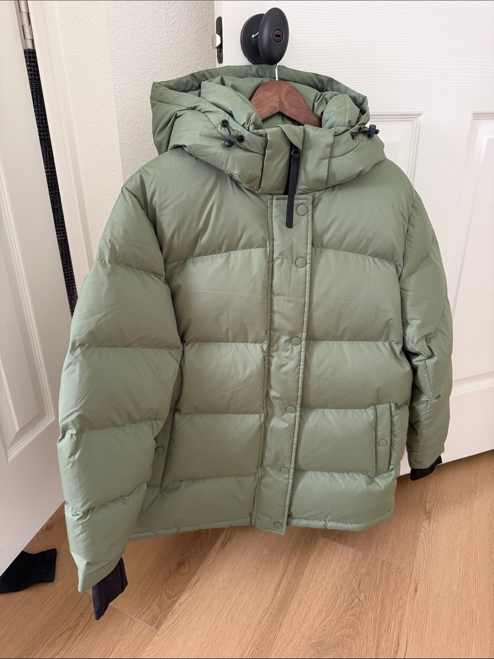 Quince Olive Green Women's Hooded Puffer Jacket